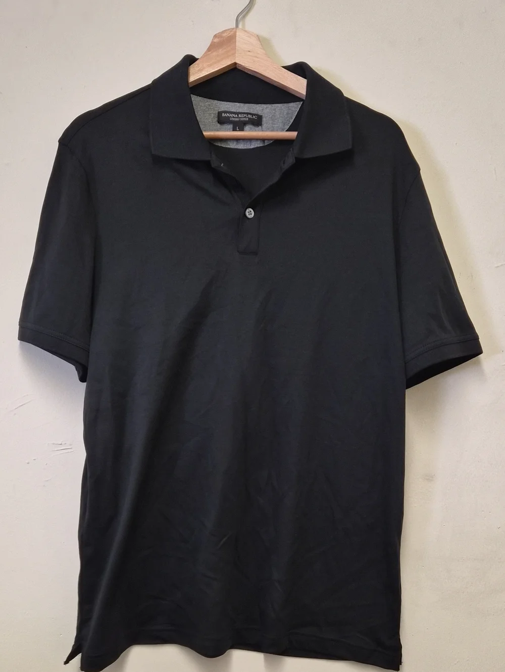 Banana Republic Men’s Black Short-Sleeve Polo Size L